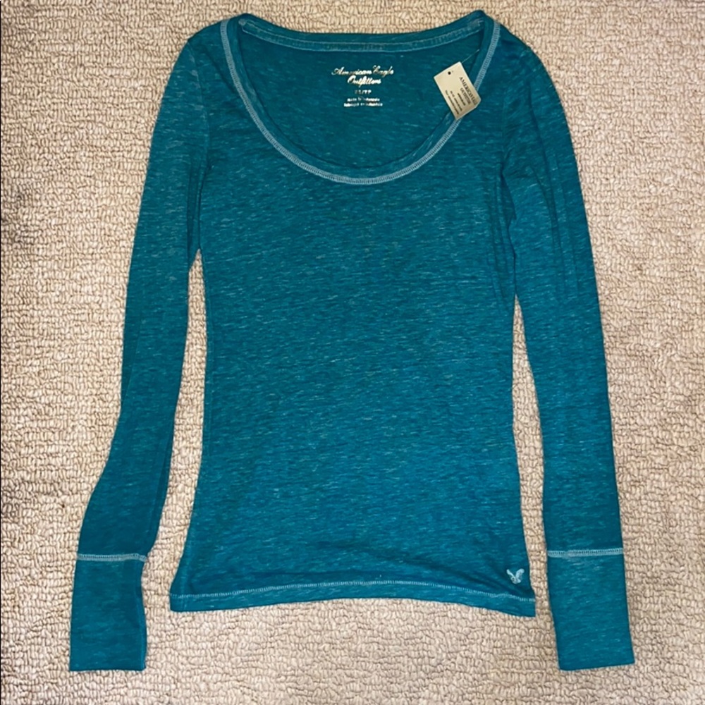 American Eagle long sleeve shirt